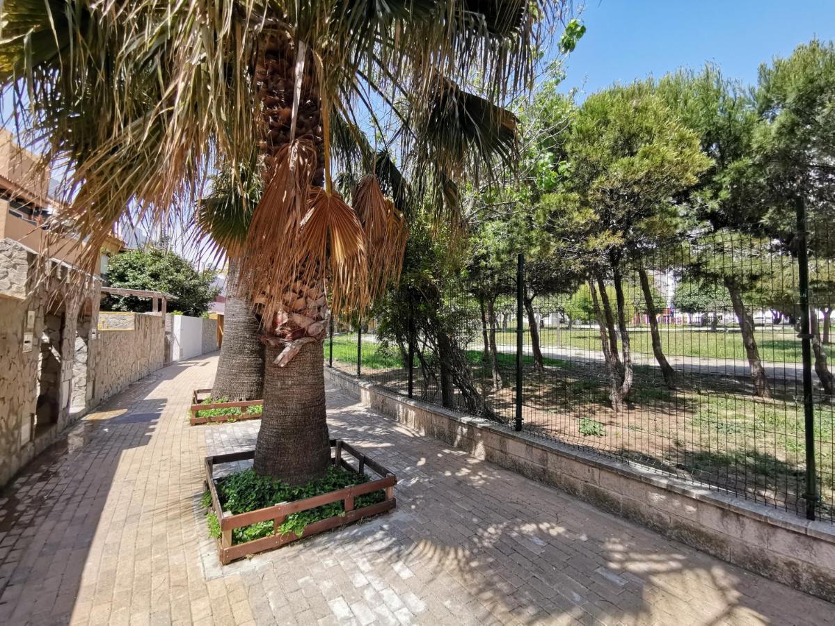 Casa Adosada Con Jardin Tarifa Eksteriør billede